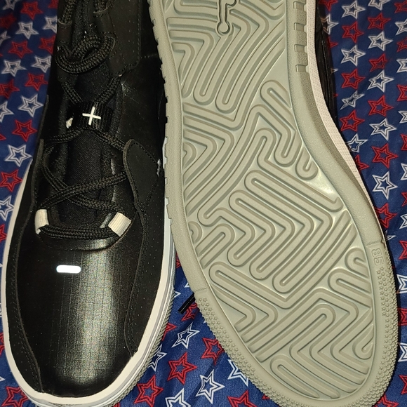 Nike Sneakers - Picture 9 of 14